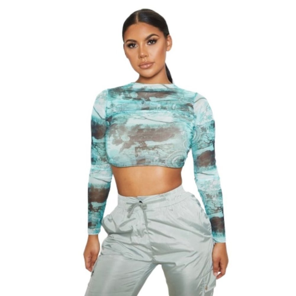 PrettyLittleThing Emerald Green Printed Mesh Ruched Front Long Sleeve Crop‎ Top